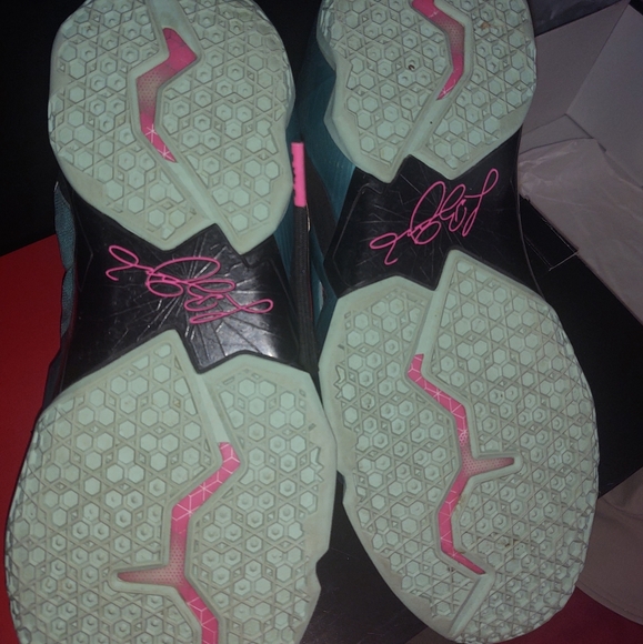 LeBron 11 "South Beach" Size 13 - Picture 3 of 8
